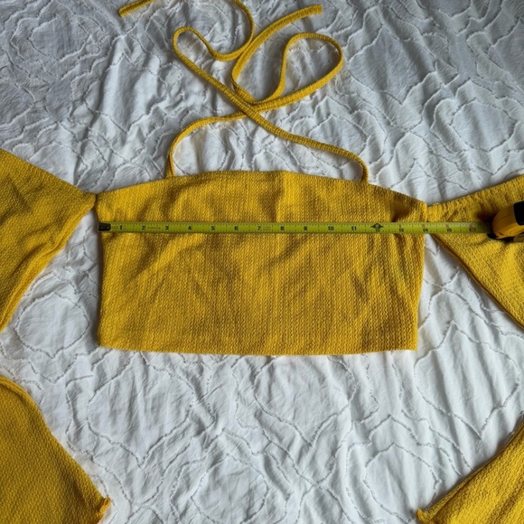 Shein Yellow Long Sleeves Knit and Mesh Sparkle Rhinestone Halter Bundle - Picture 4 of 9